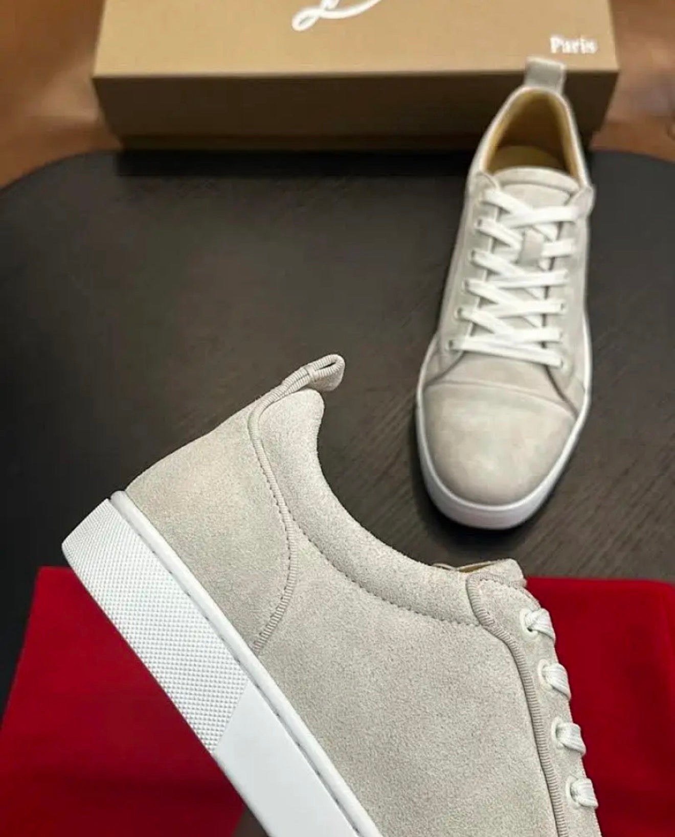 Louis Suede