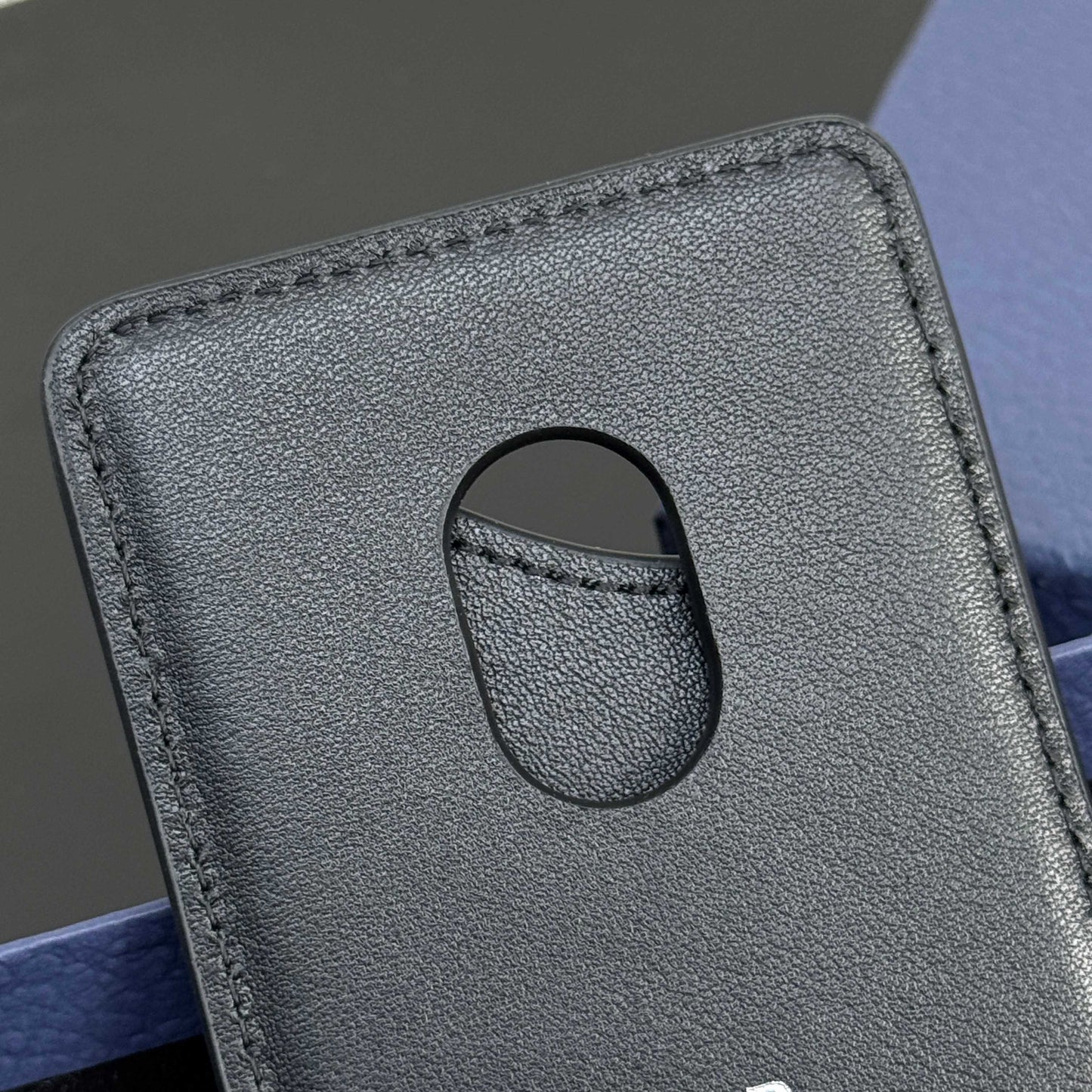 Leather Magsafe Card Holder