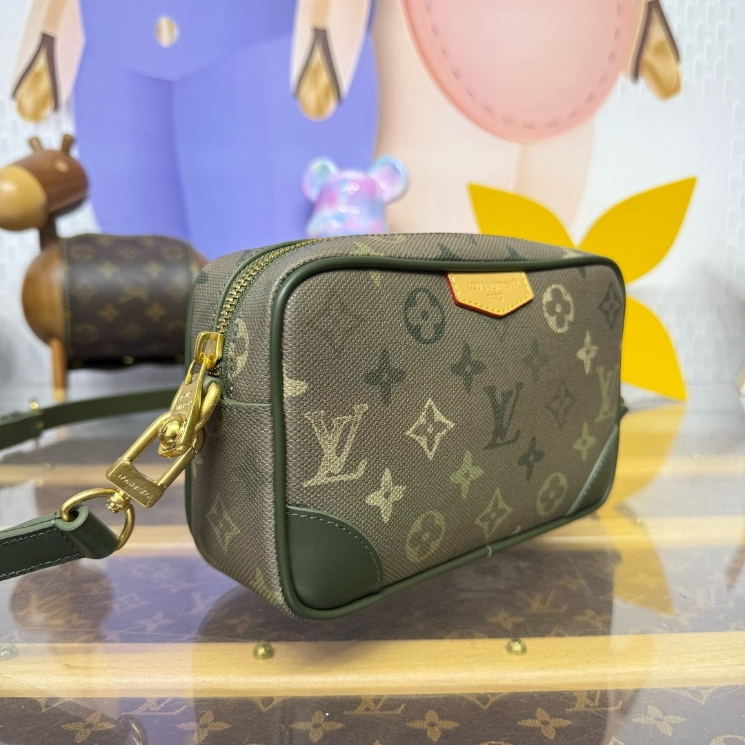 Trocadero Wearable Wallet