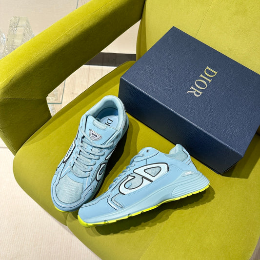 B30 Sneaker