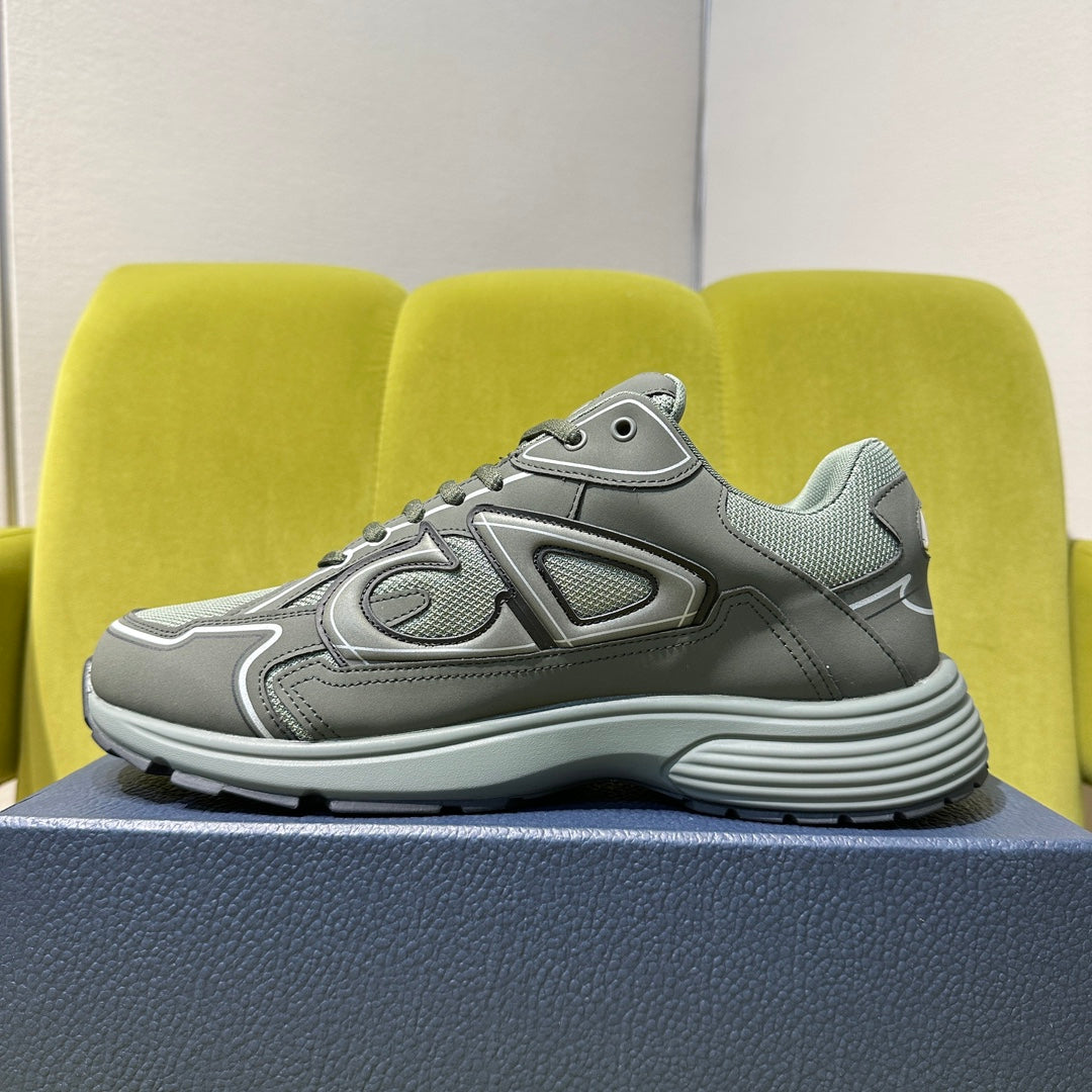 B30 Sneaker