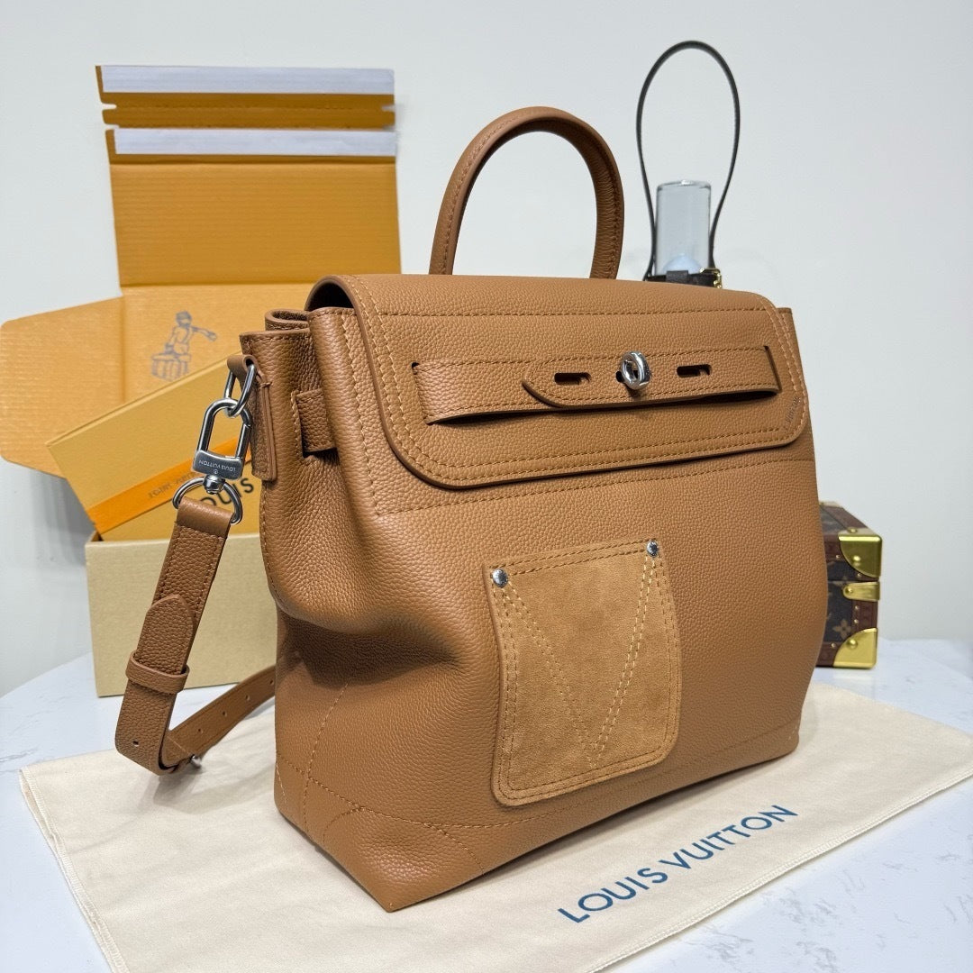 Streamer Tote