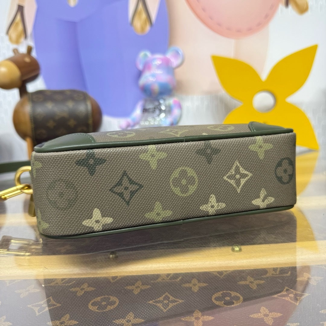 Trocadero Wearable Wallet