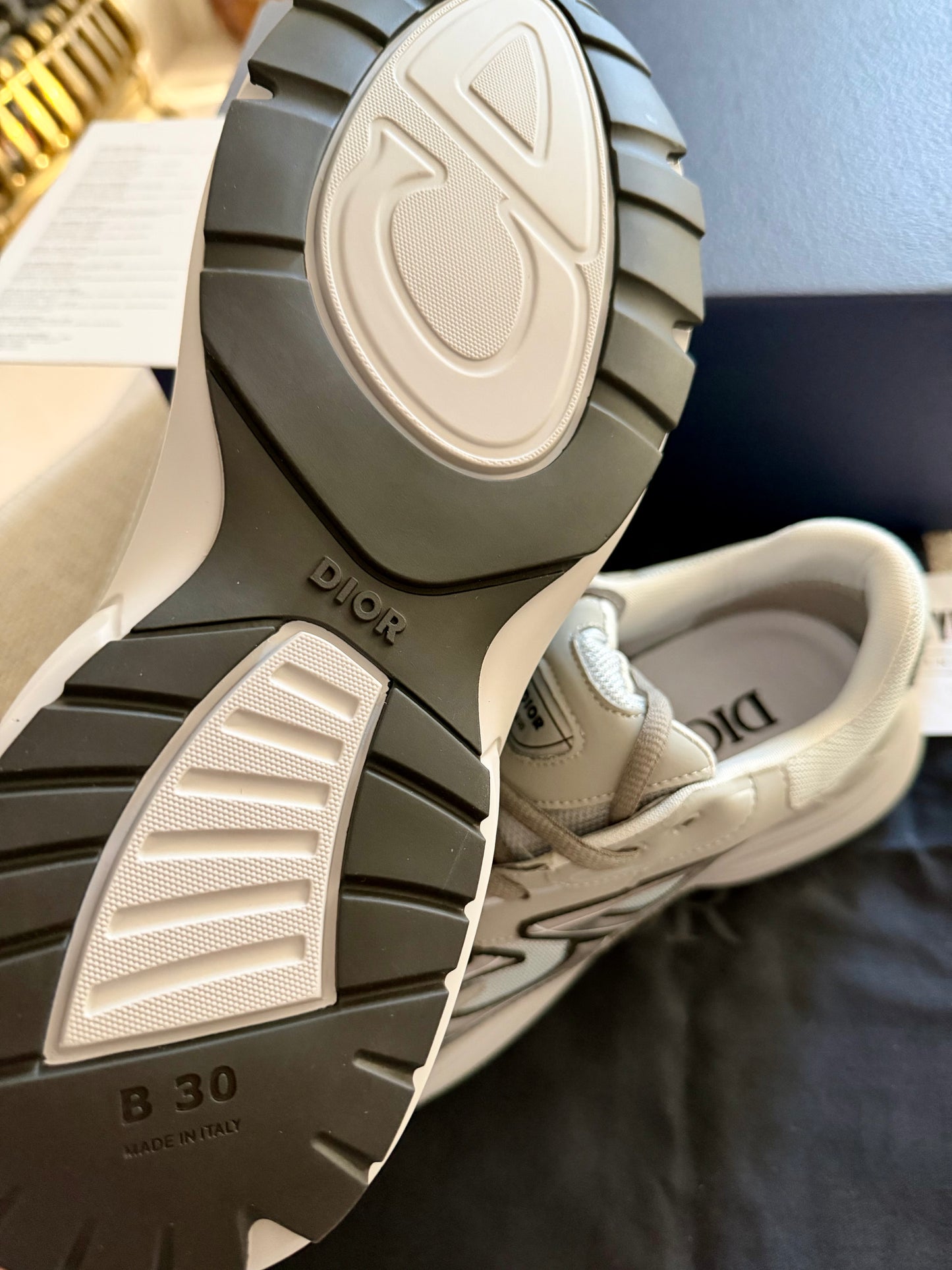 B30 Sneaker