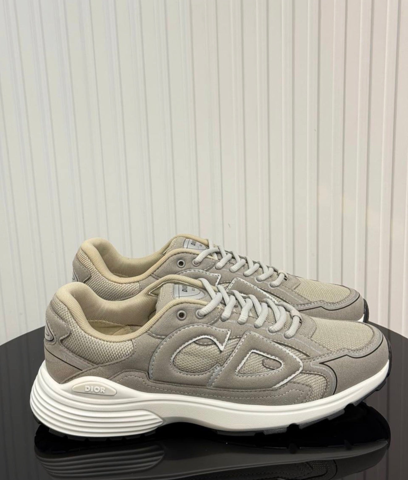 B30 Sneaker