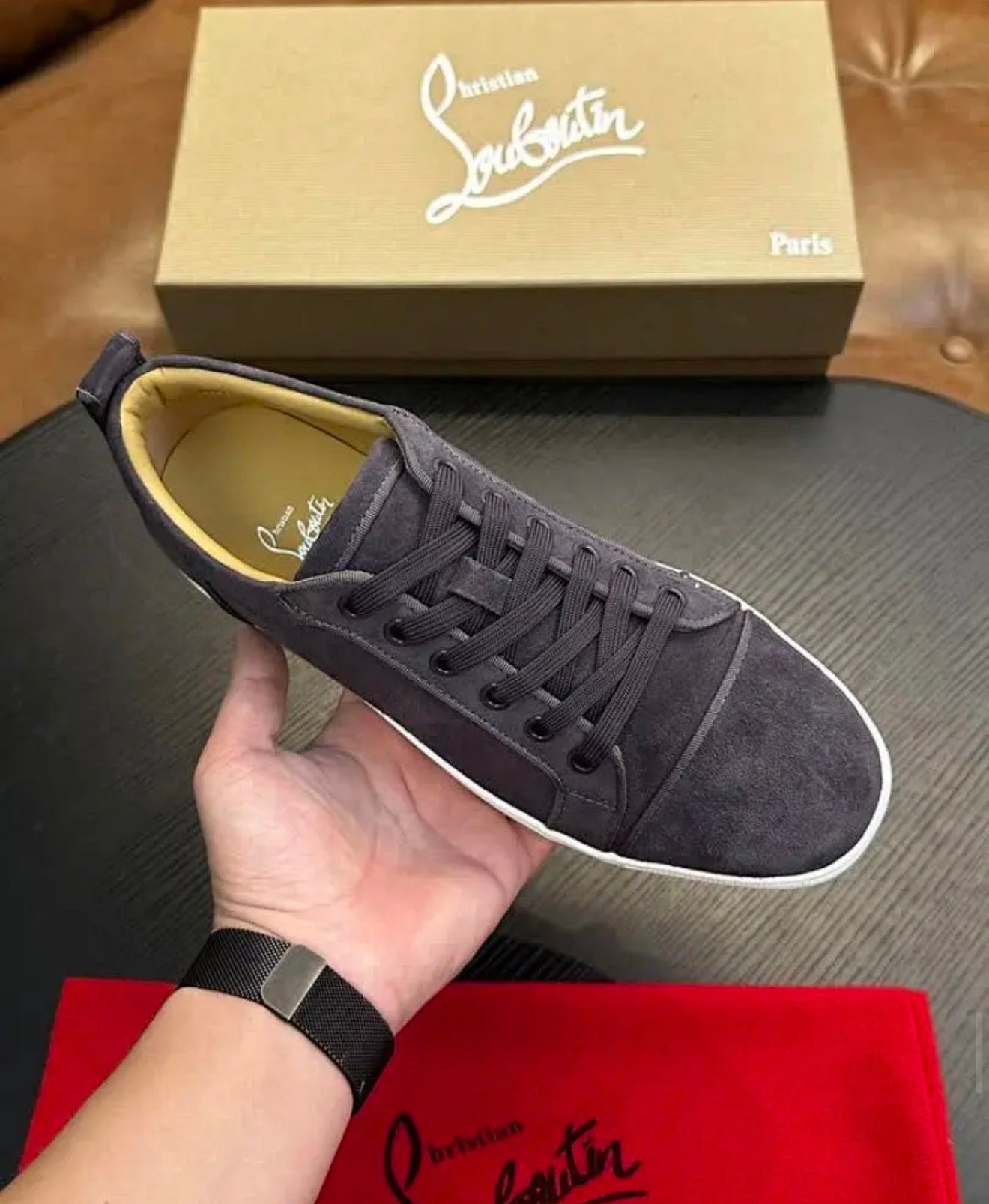 Louis Suede