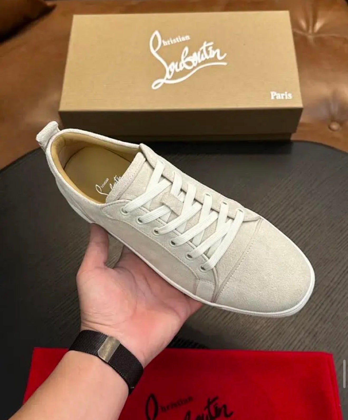 Louis Suede