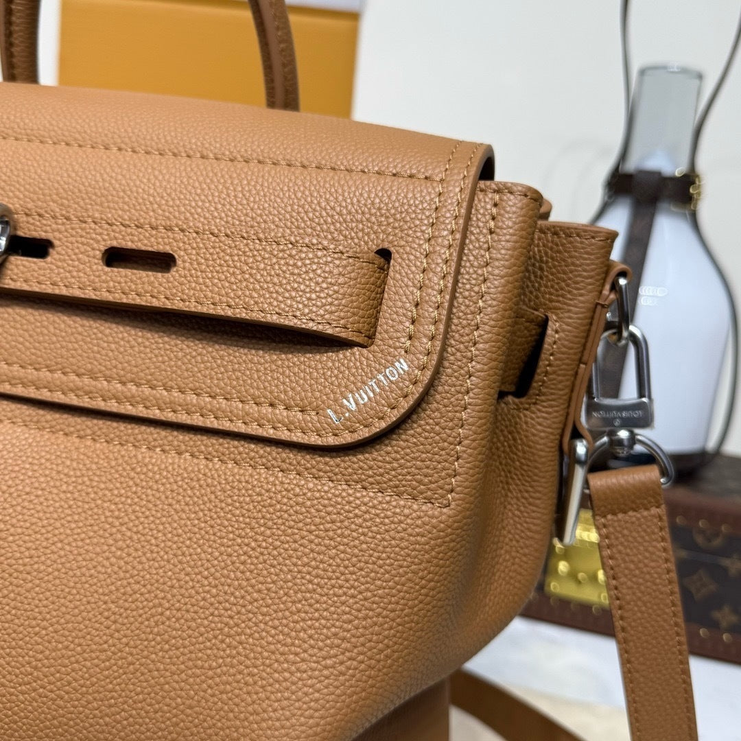 Streamer Tote