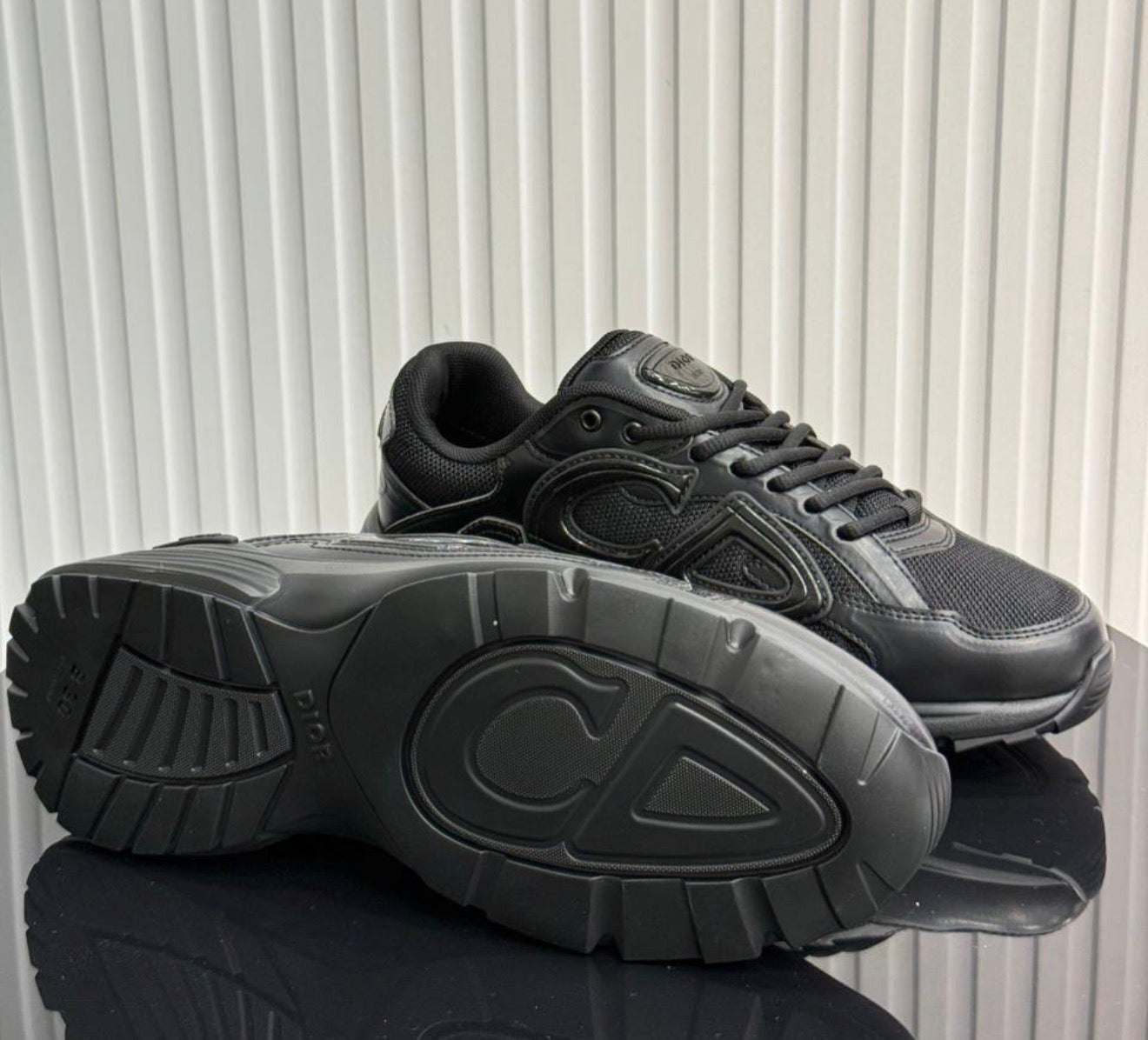 B30 Sneaker