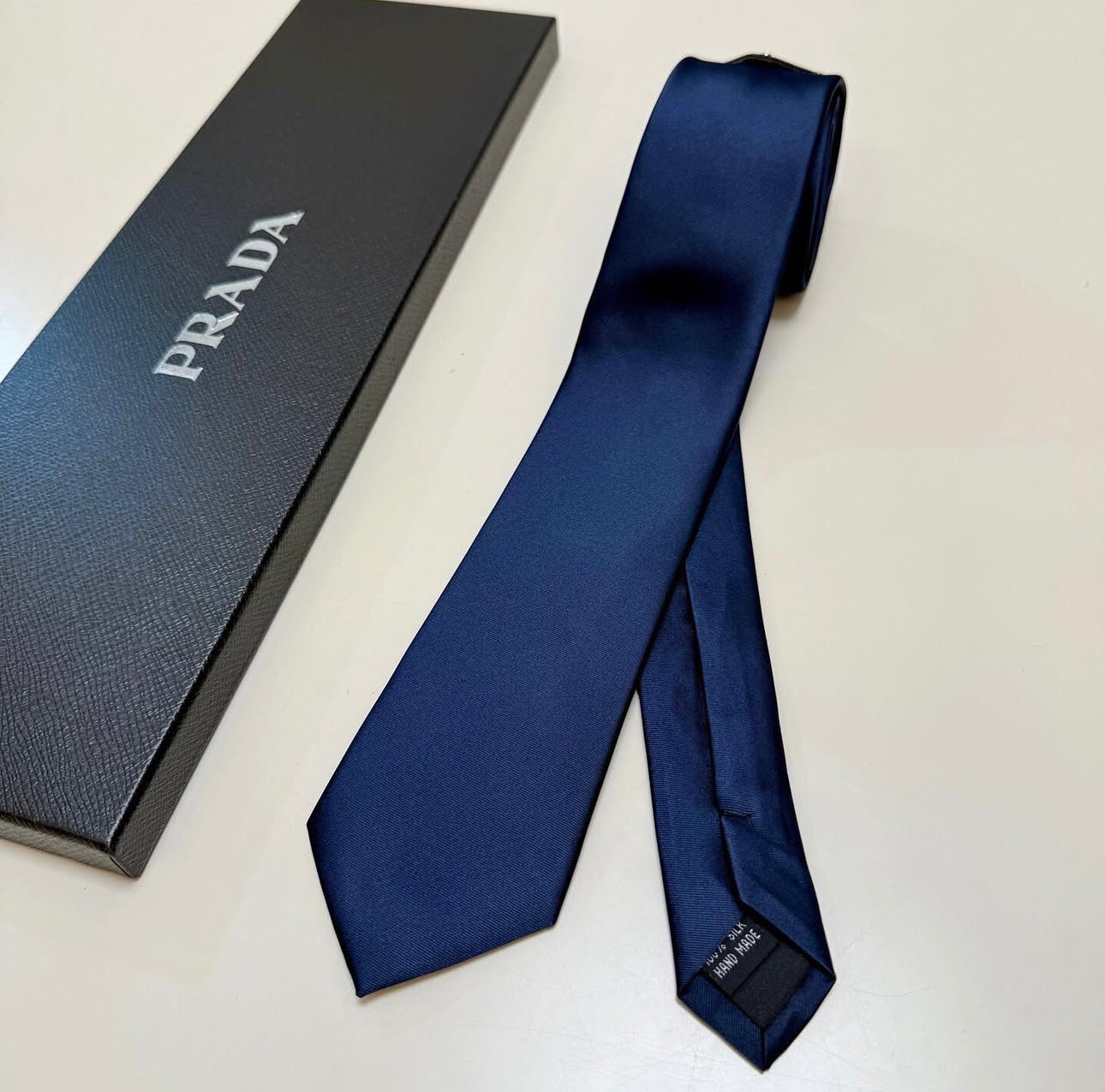 Logo Tie