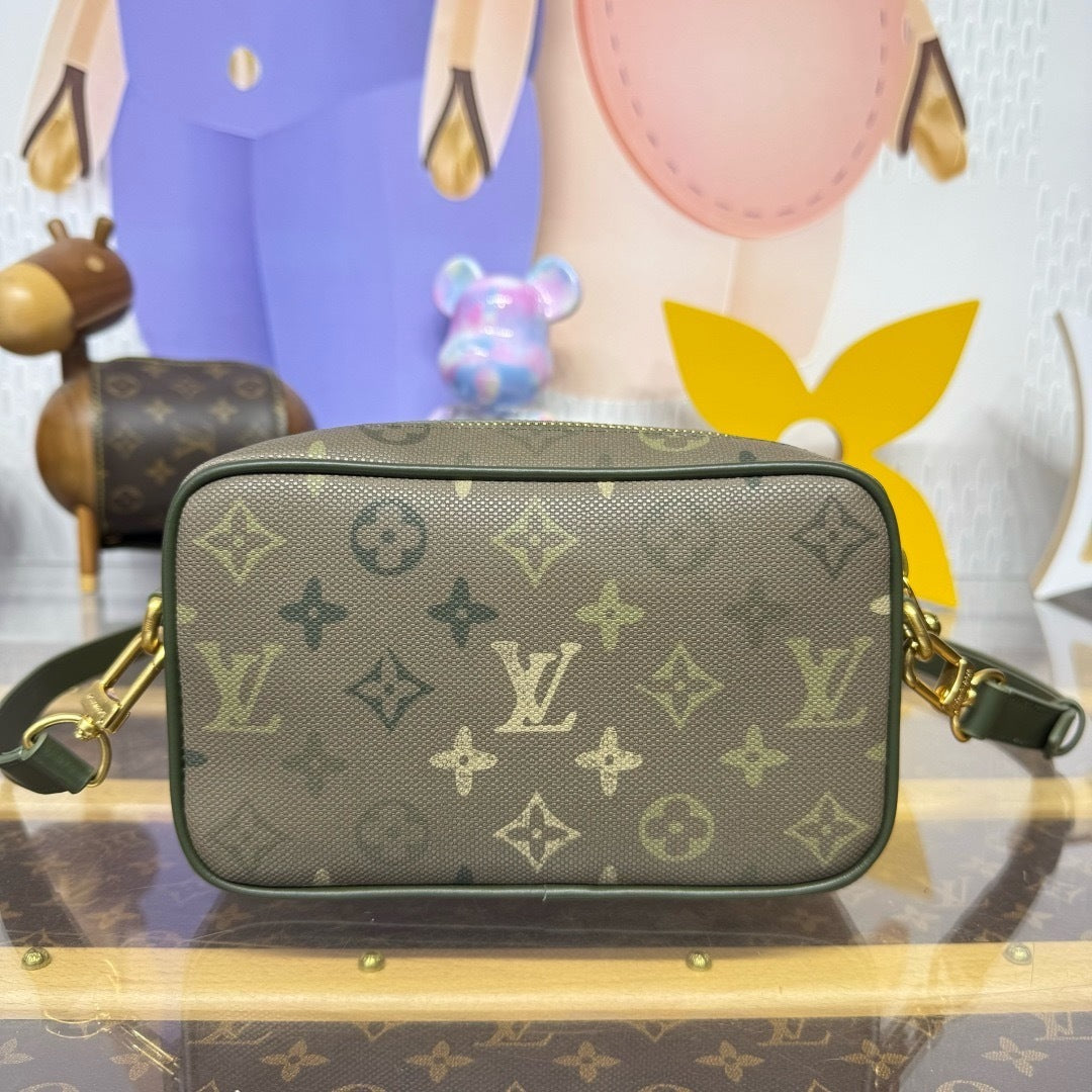 Trocadero Wearable Wallet