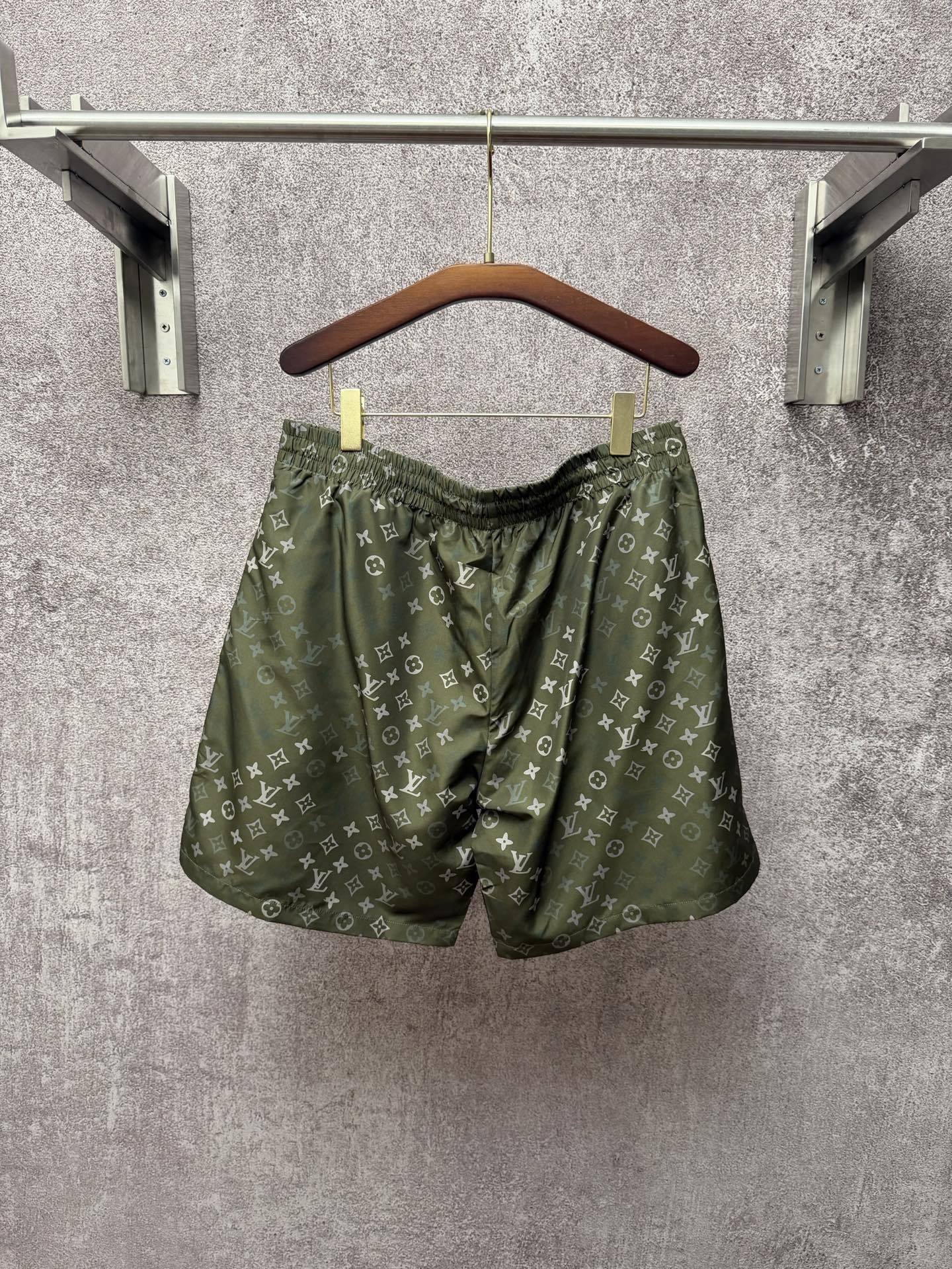 Logo Shorts