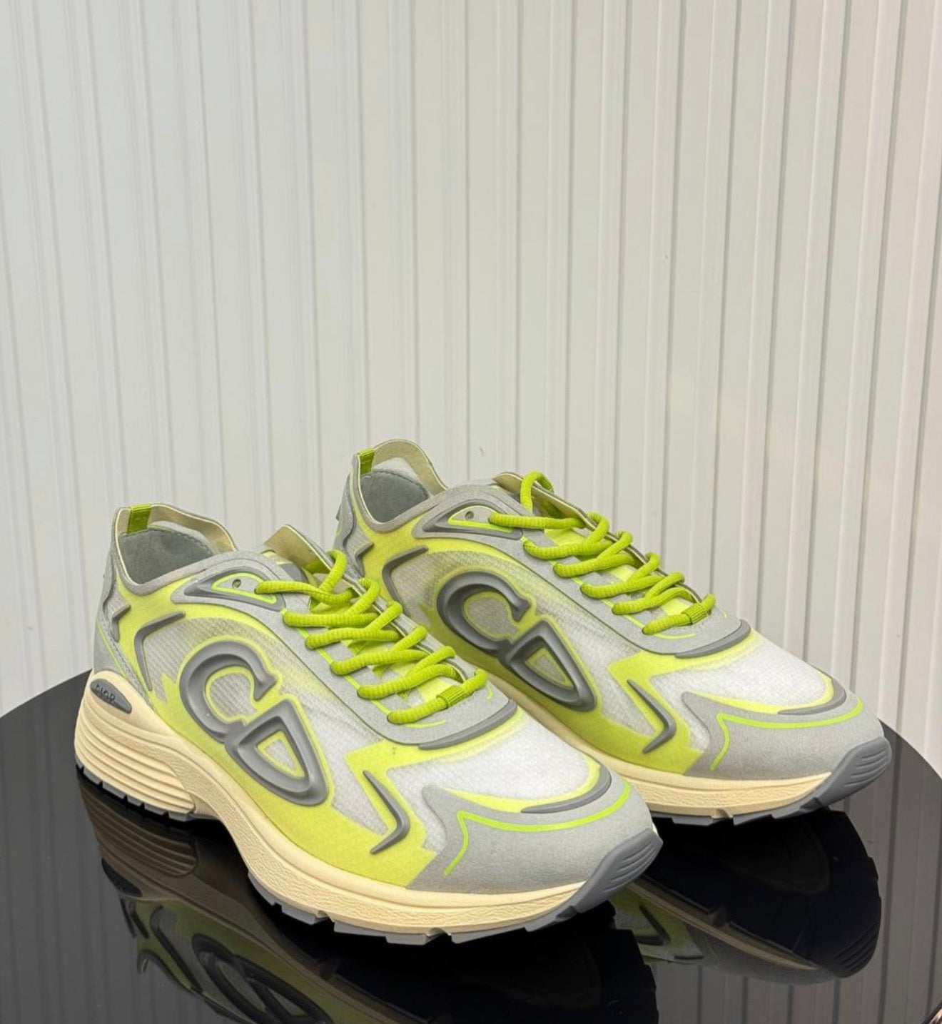 B30 Sneaker