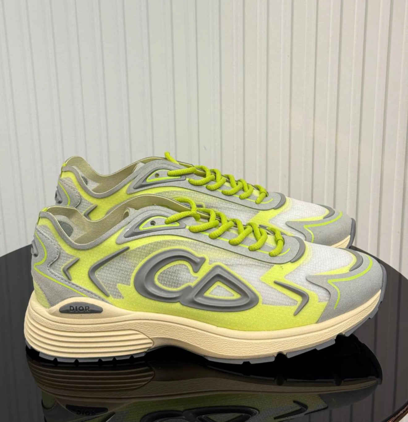 B30 Sneaker
