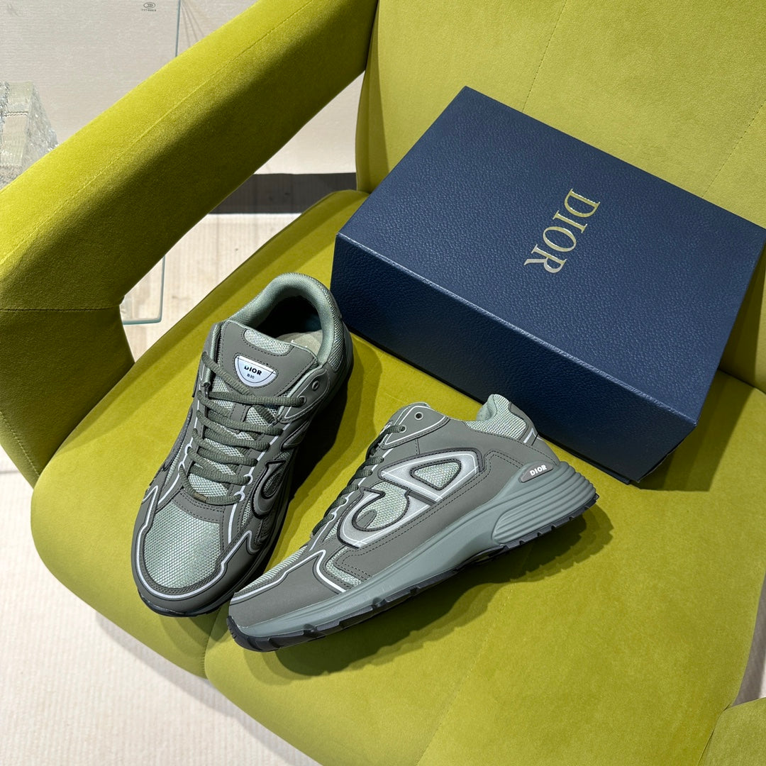 B30 Sneaker