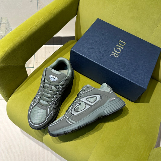 B30 Sneaker