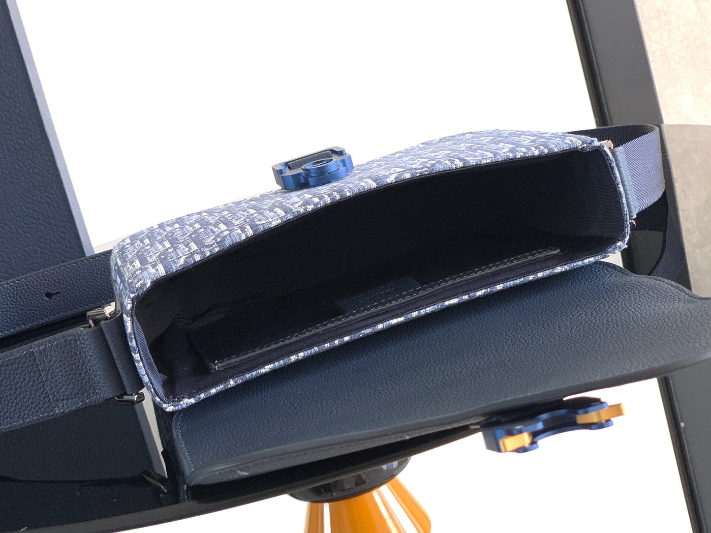 Saddle Messenger Bag