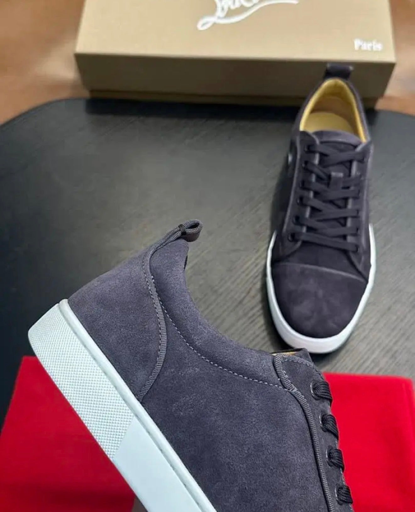 Louis Suede