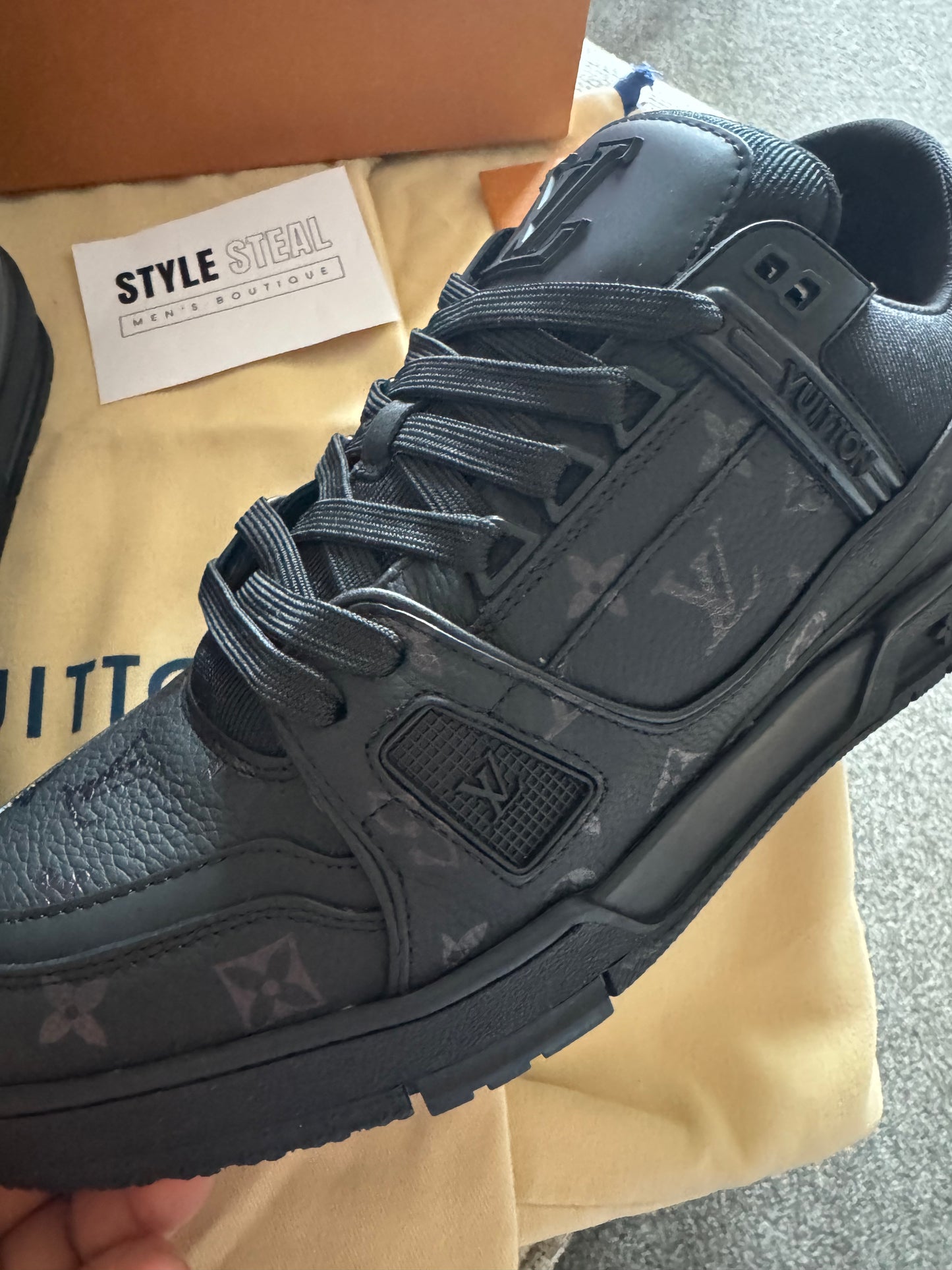 Logo Trainers