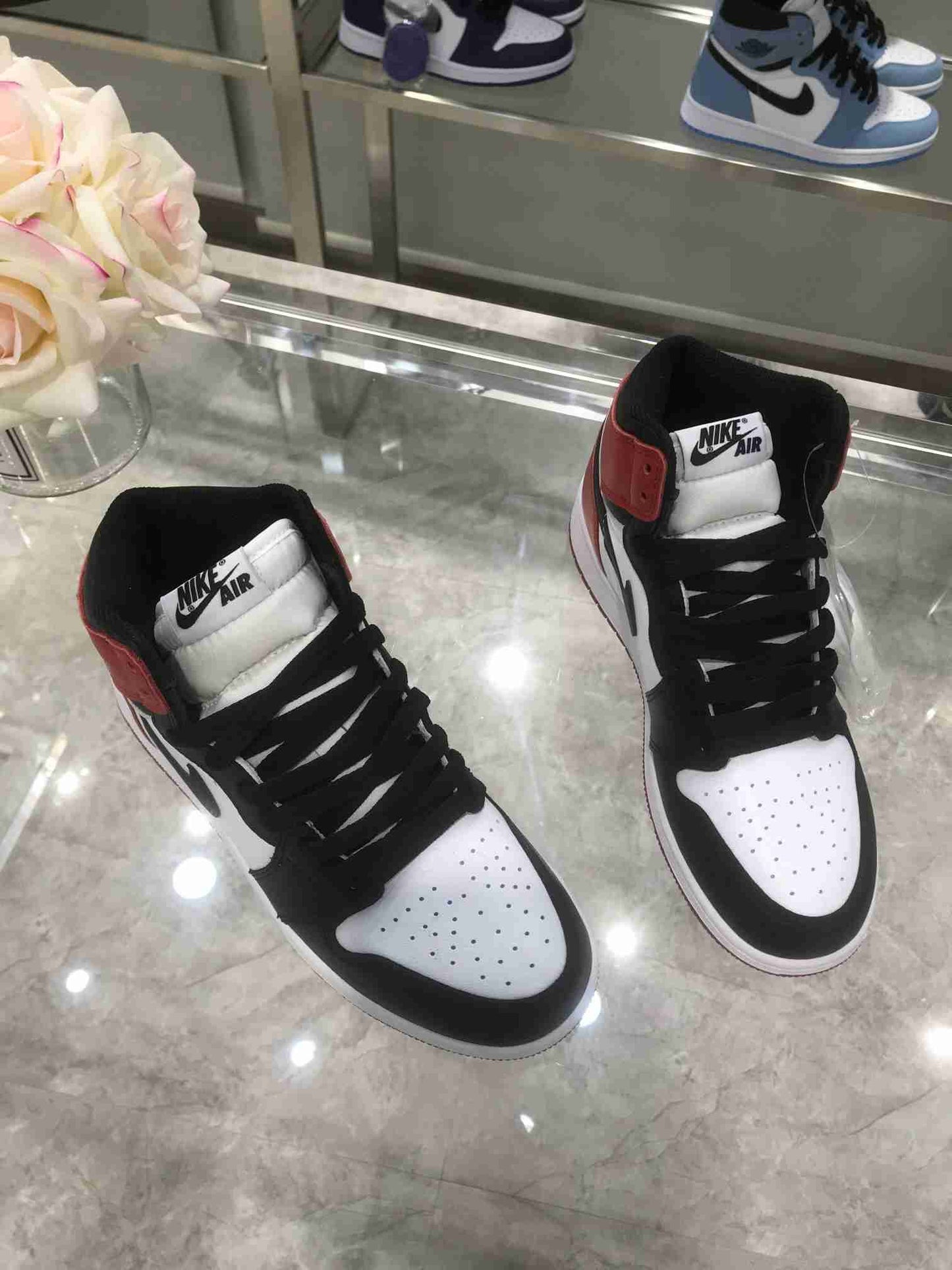 AJ 1