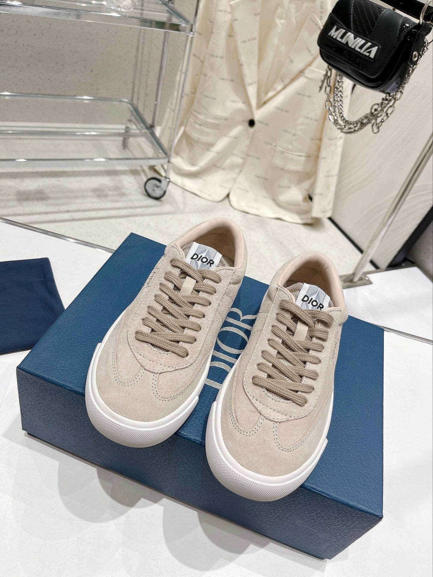 B101 Sneaker