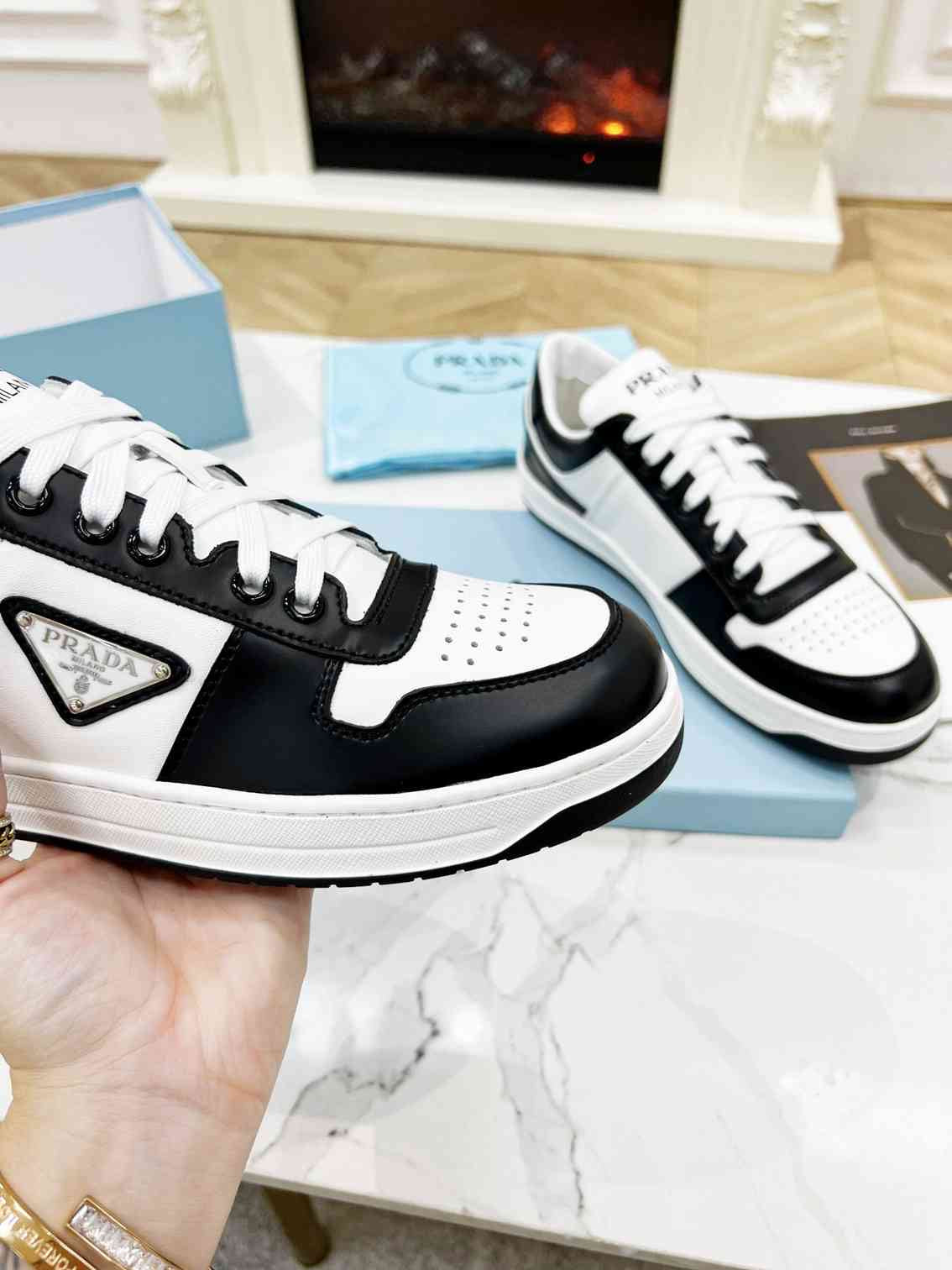 Logo Trainers v