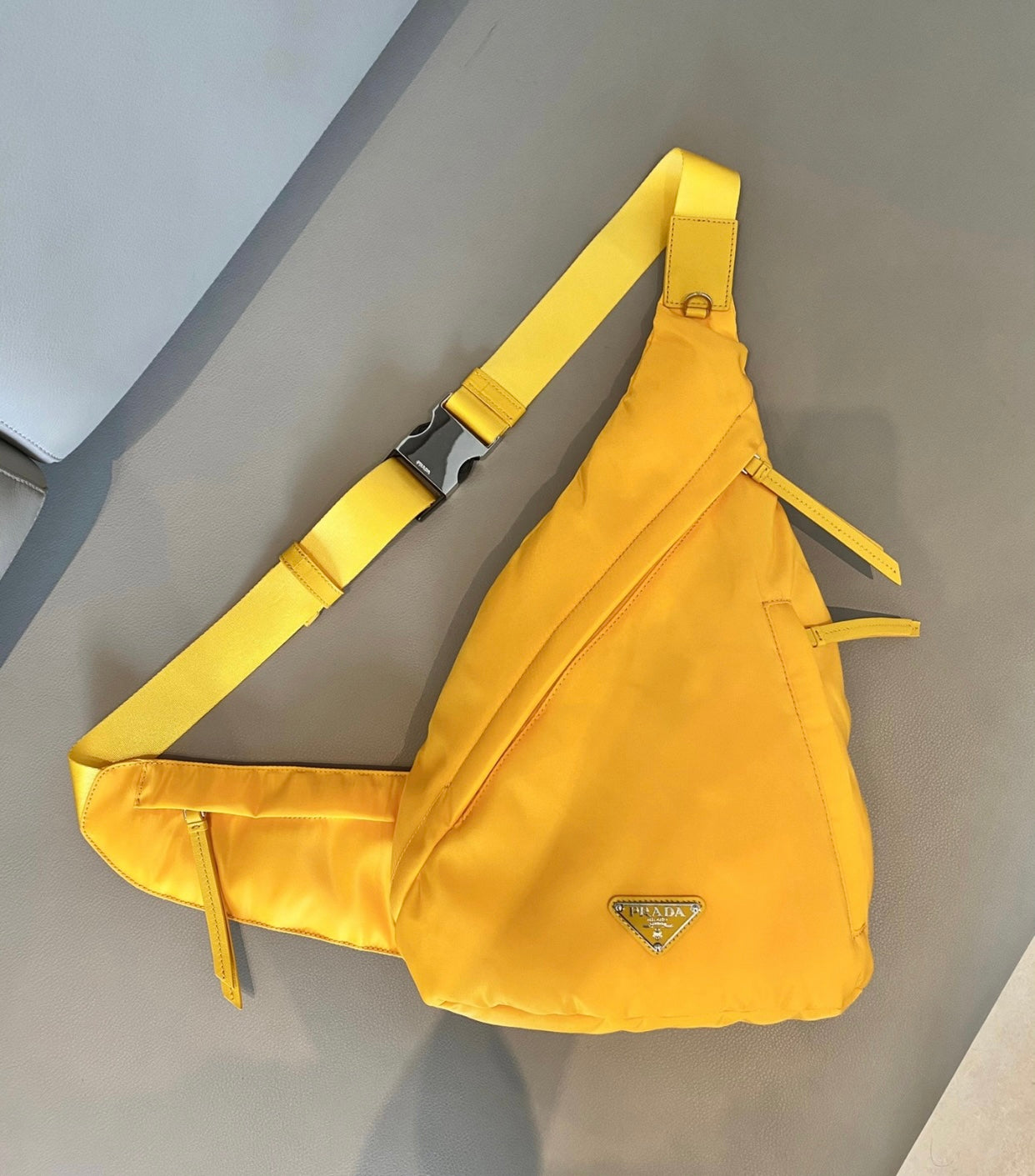 Re Nylon Cross Bag