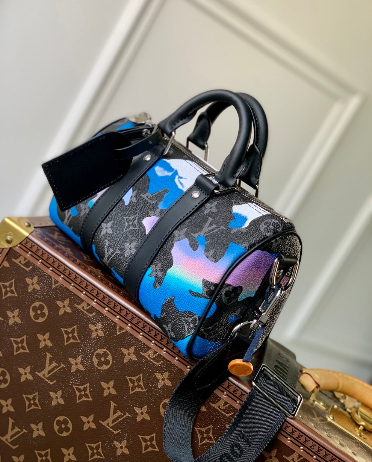 Louis Vuitton Keepall Size Guide in 2023  Louis vuitton keepall, Louis  vuitton, Keepall