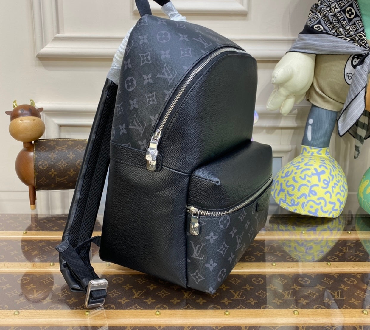 LOUIS VUITTON Monogram Eclipse Taiga Discovery Backpack PM 1238350