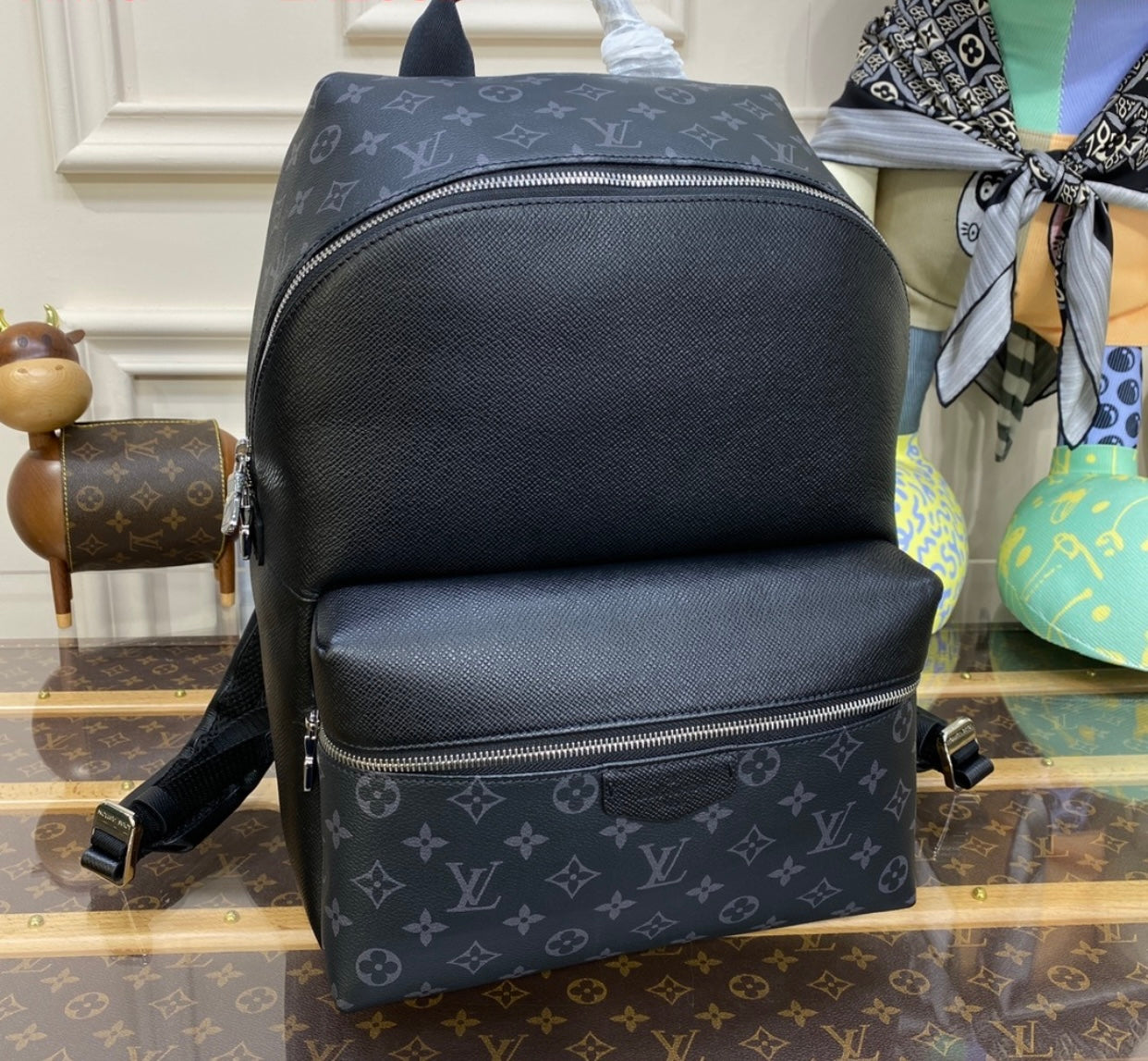 LOUIS VUITTON Watercolor Discovery Backpack – ALB