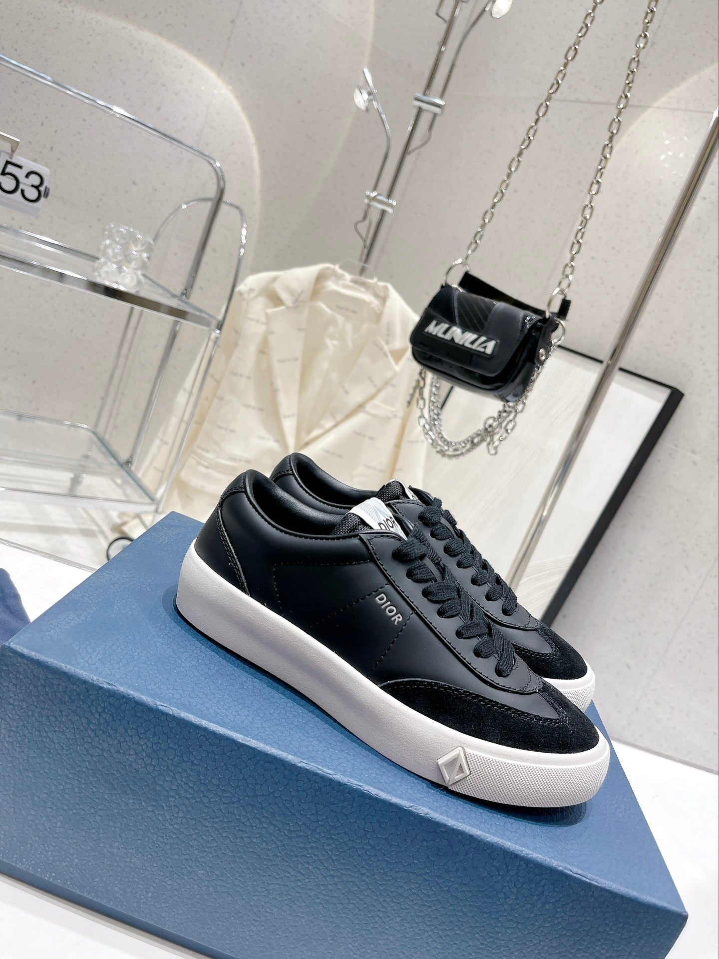 B101 Sneaker