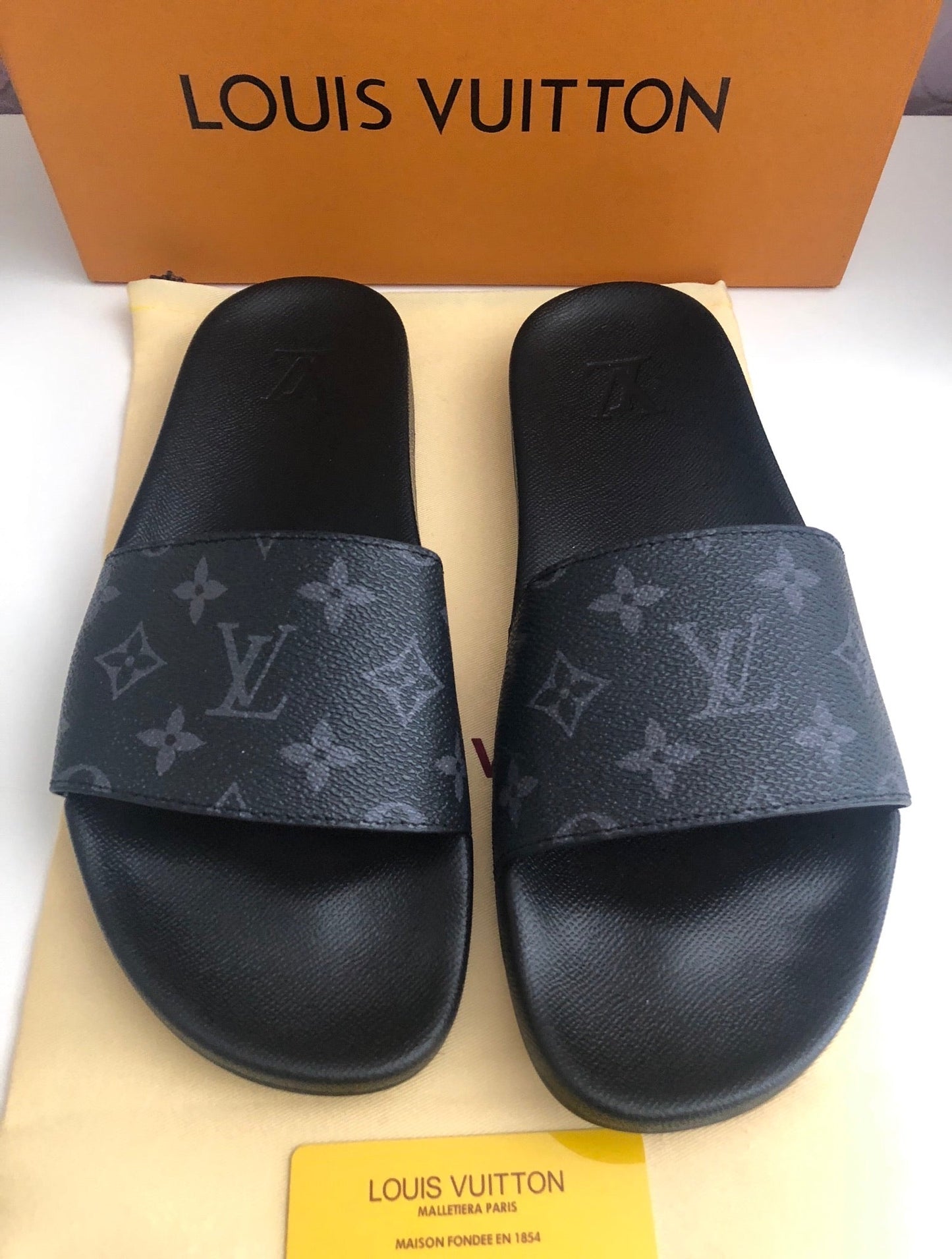 Monogram Slides