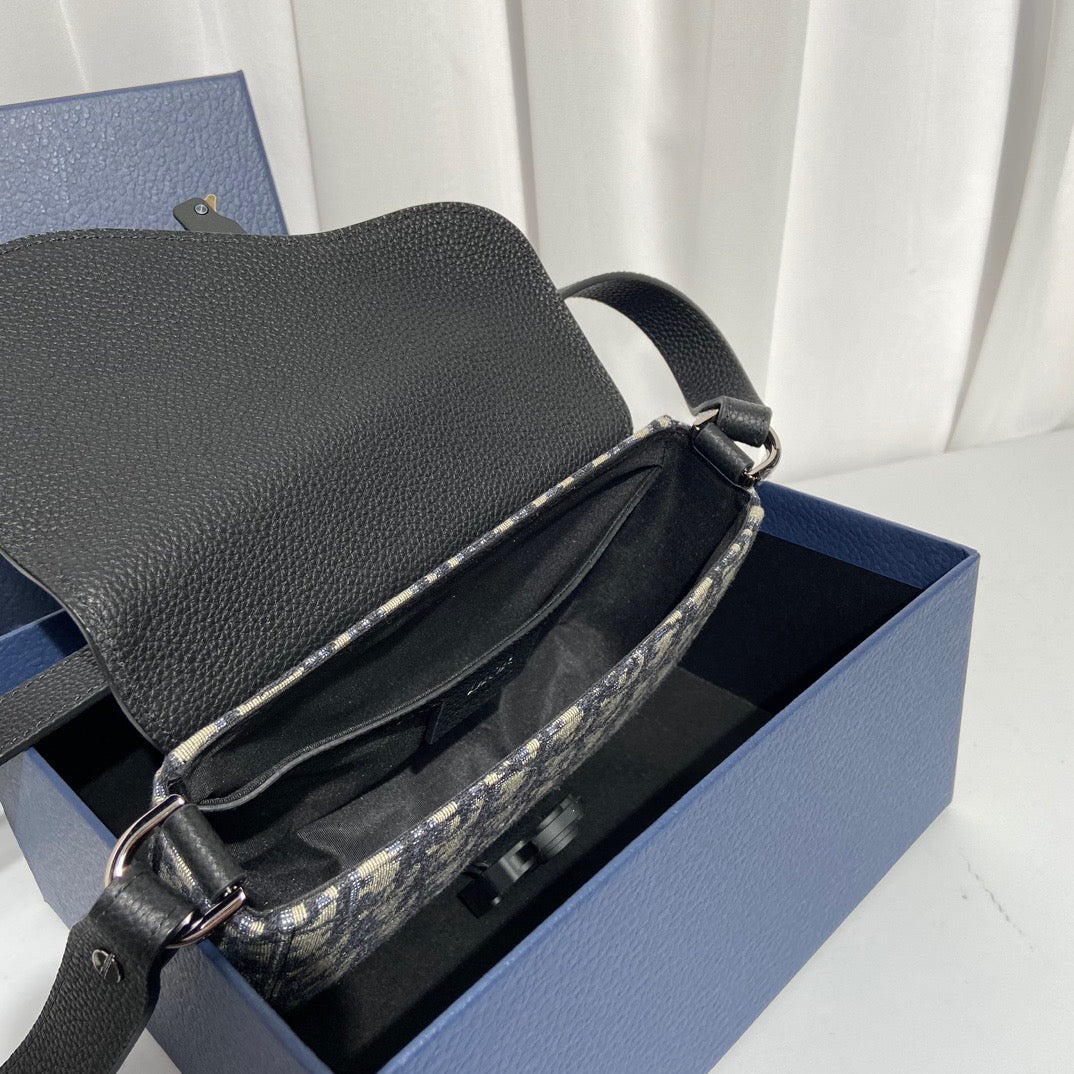 Mini Strap Saddle Bag